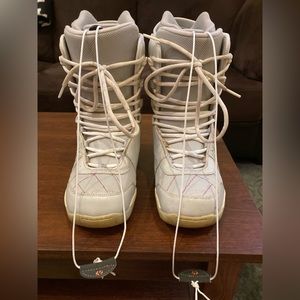 Women’s 5150 Snowboard Boots